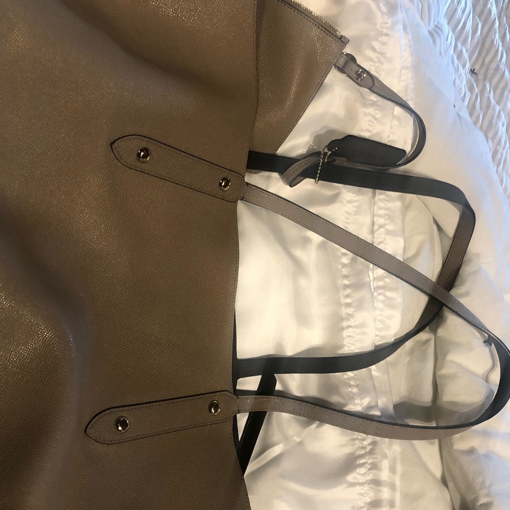 Reversible Coach Purse - Picture 5 of 7
